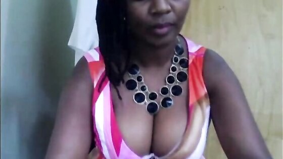 African MILF in office on webcam