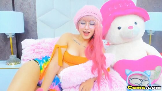 Cute Babe Sucking Her Big Toy