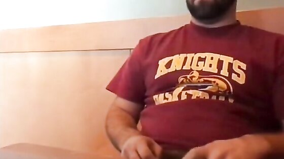 Bearded Bro Public Jerk Off in A Coffee Shop