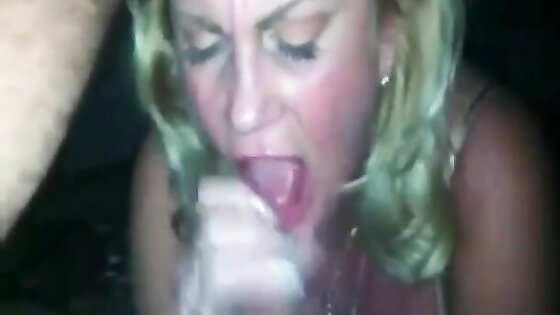 Blond MILF wants hot sperm on her face