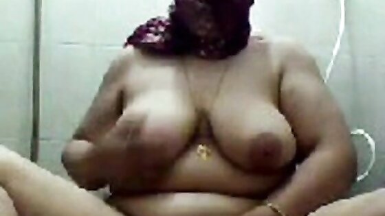 Bbw fat arabian on webcam