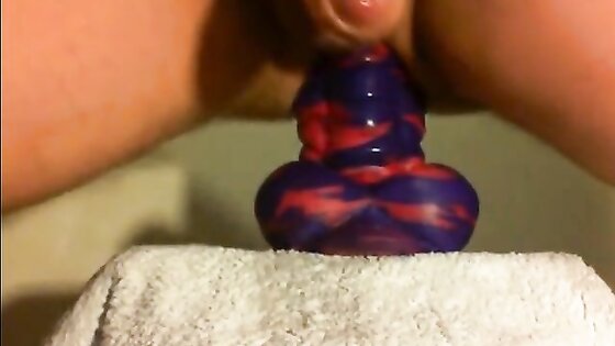 amateur Anal sex toy fun with flint the bad dragon !