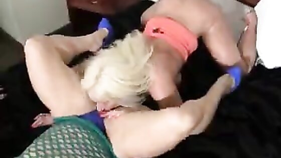 Huge Clit Muscular Lesbians