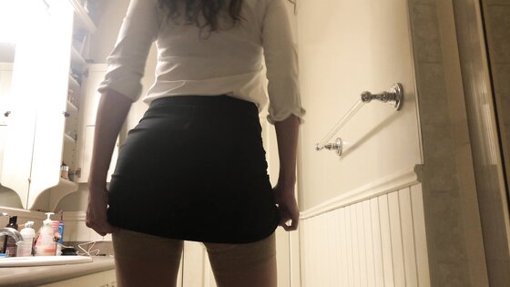 bizarropornos.com - White Blouse Long Counter Shit