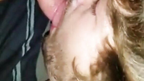 Amateur Cumshot Swallow