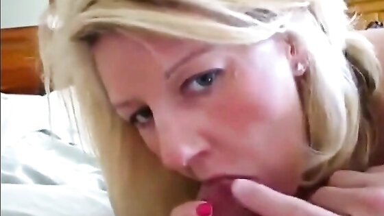 Hot Blond MILF gives blowjob