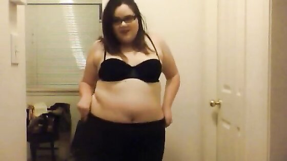 BBW ChubolateChip does striptease